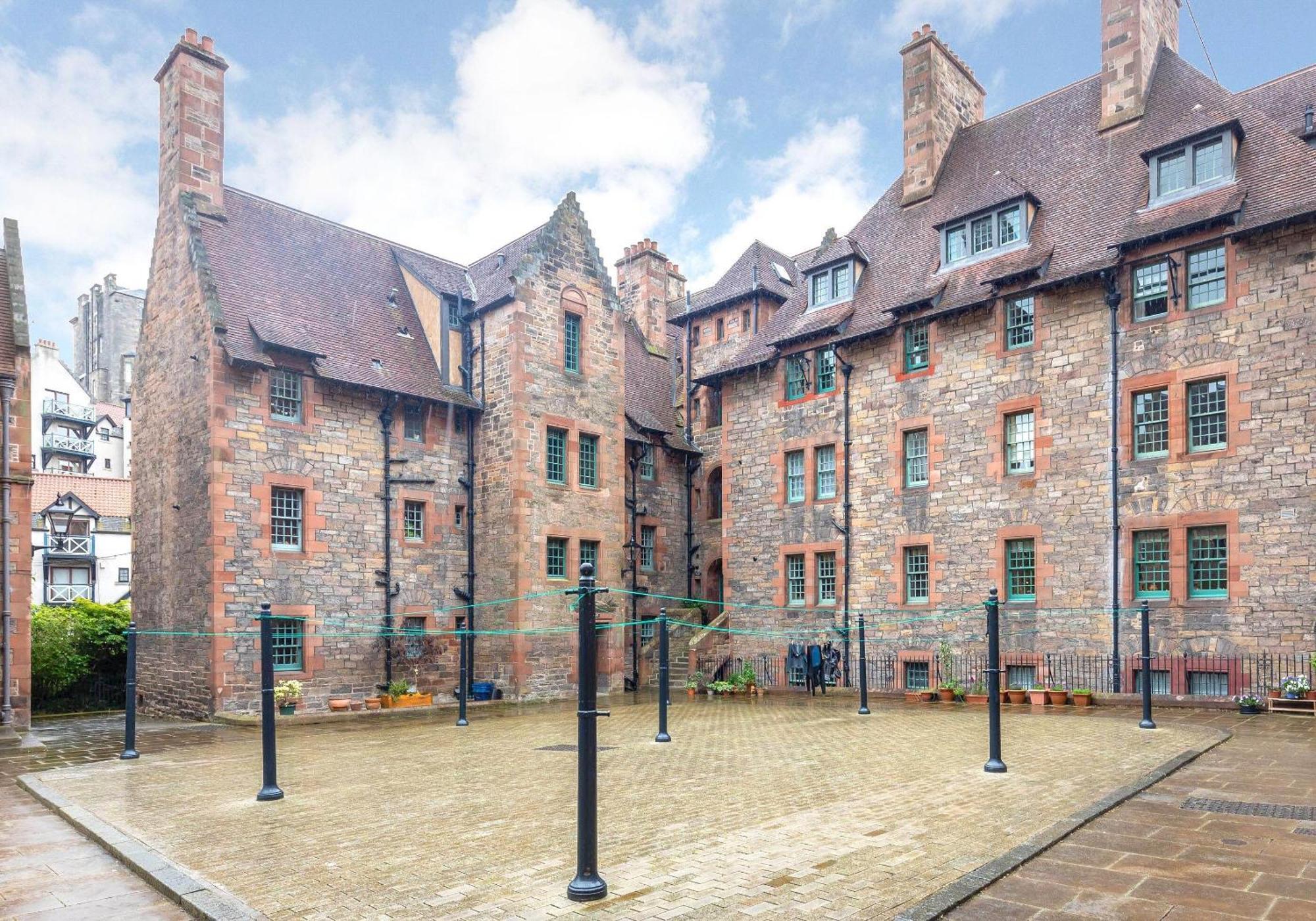 The Well Court Residence Edinburgh Exterior foto